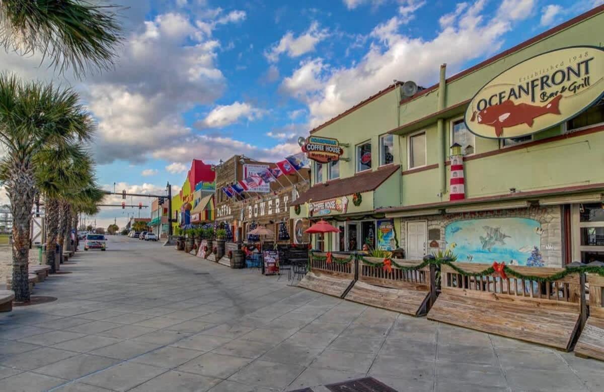 *Oceanfront Retreat*King Bed *Great Pools, Hot Tubs+++*O41 Villa Myrtle Beach Bagian luar foto